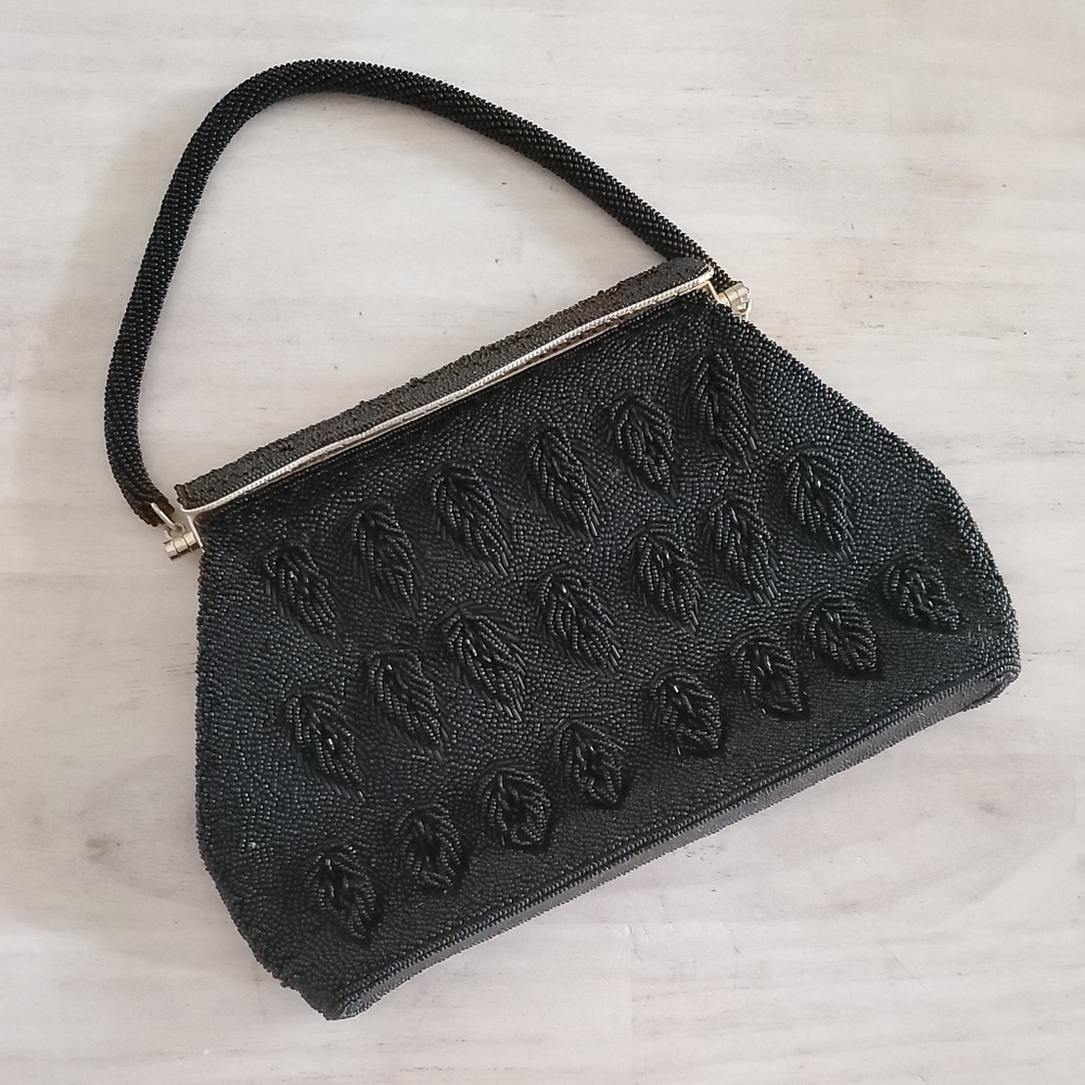 VTG beaded purse